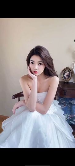 疯狂的药药宝贝主播照片