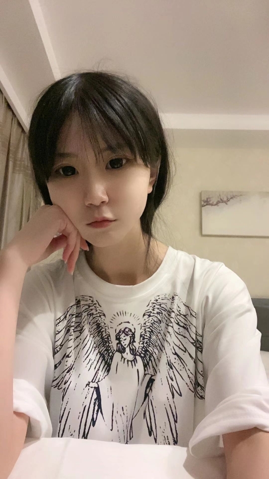←═╬∞鍾情於祂℡的图片