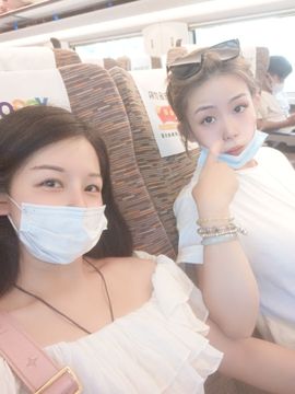 👑䒕暖宝好运旺旺旺主播照片