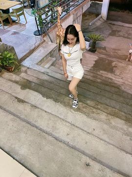👑䒕暖宝好运旺旺旺主播照片