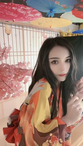 娜塔莎退主播照片