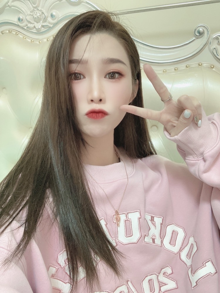 大长腿~美佳佳的主播照片
