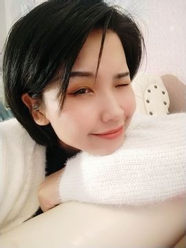 茶茶19号周年主播照片