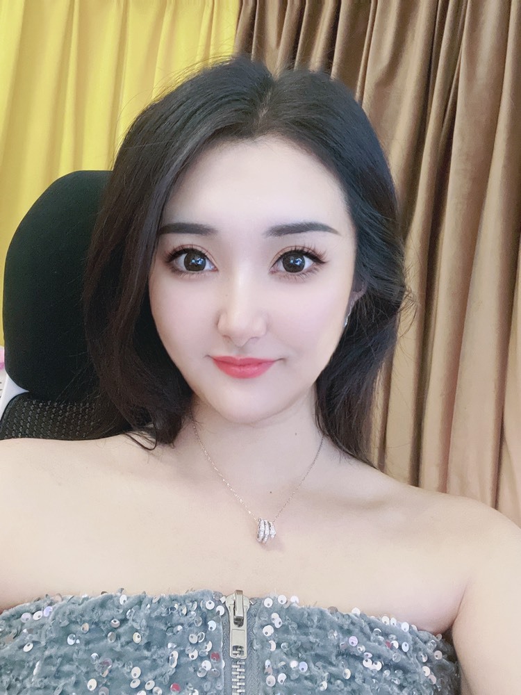 丫总❤言言的图片