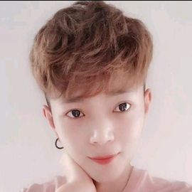 木木火羽白女朋友的图片