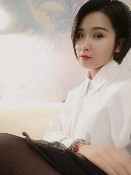 茶茶大吉大利主播照片