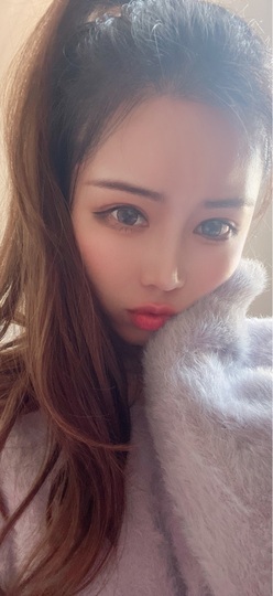 依芝の自闭中主播照片