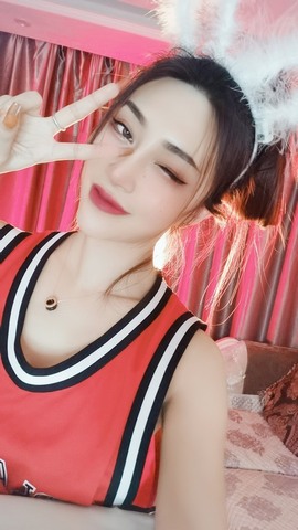 素雪小幸运主播照片