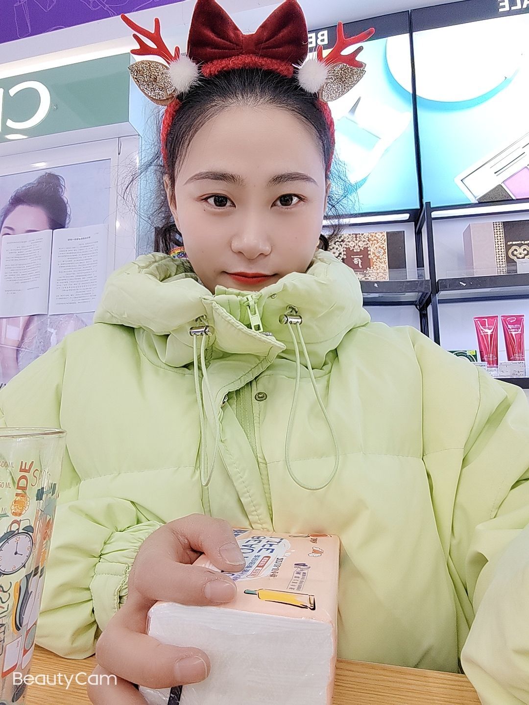 游小圆的主播照片