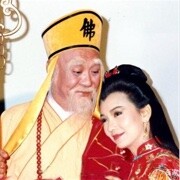 老纳善解人依