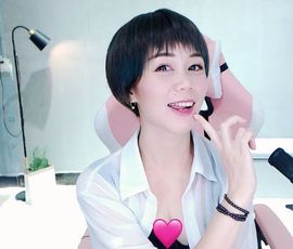 现实✔差距主播照片