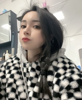 娜塔莎退主播照片