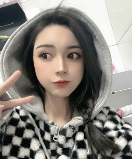 娜塔莎退主播照片
