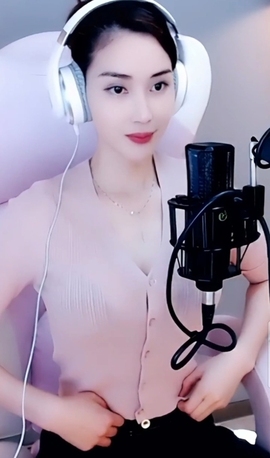 水母好美主播照片