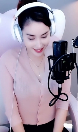 水母好美主播照片