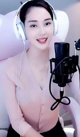水母好美主播照片