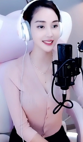 水母好美主播照片