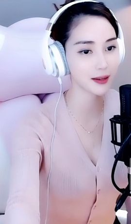 水母好美主播照片