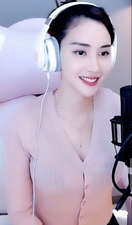 水母好美主播照片