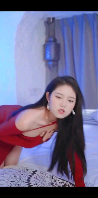 给哥哥们拜年啦/抱拳