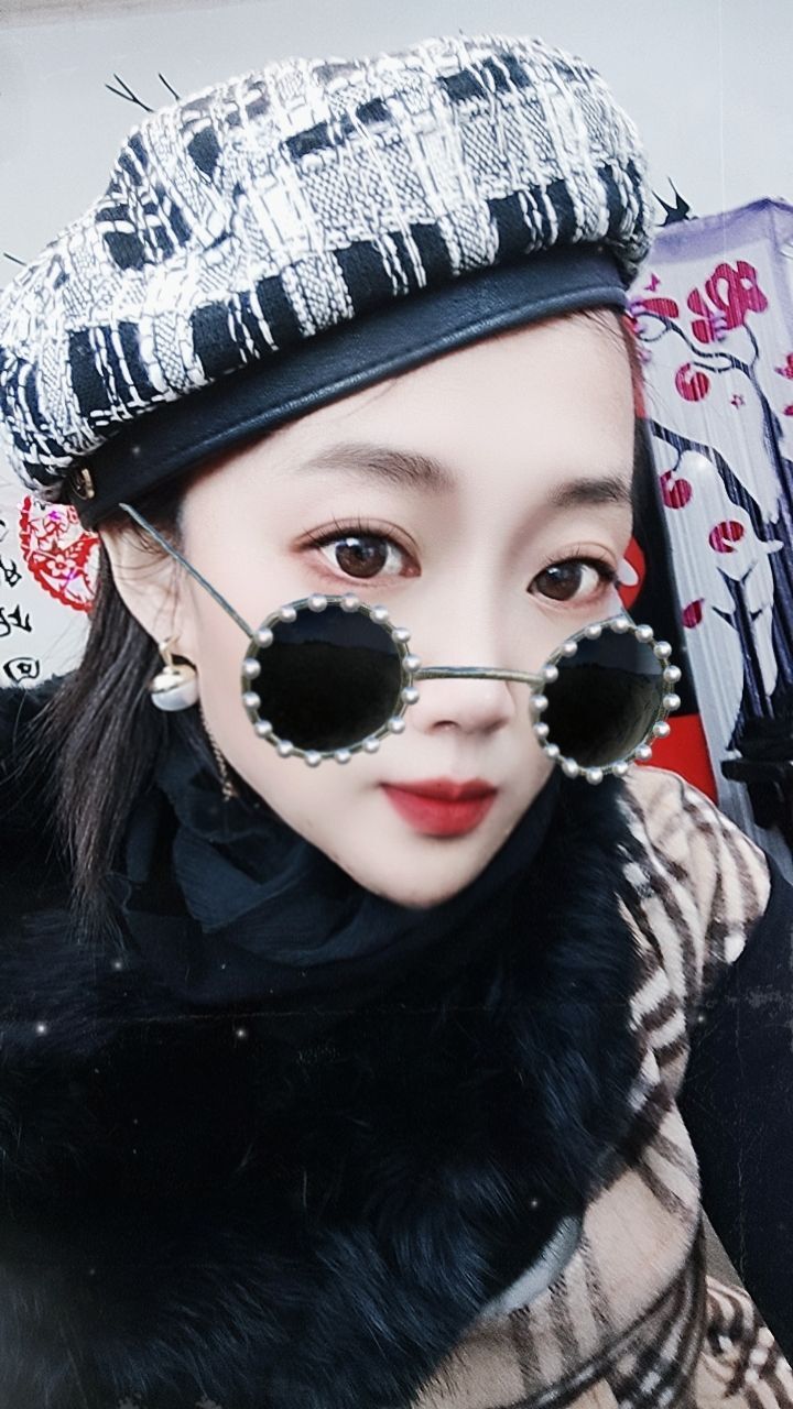 丑小鸭💞愿有一束光的图片
