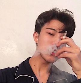 🐋泡泡。主播照片