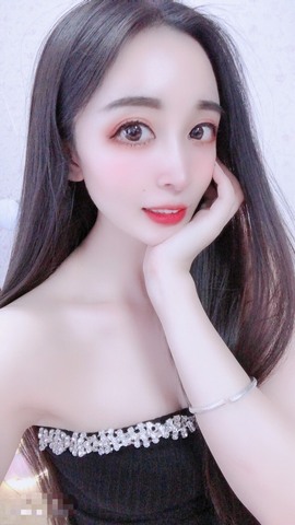 小玲宝🧸安静唱歌主播照片