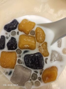 素雅依依暂休主播照片