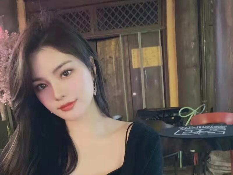 ♡表妹嗓子发炎休的主播海报