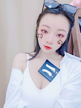 丫头生病住院了的图片