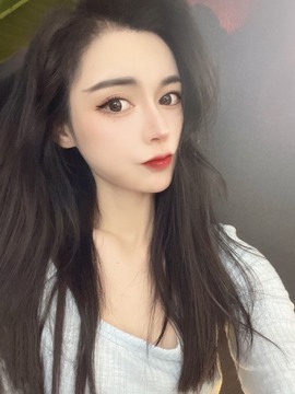 娜塔莎退主播照片