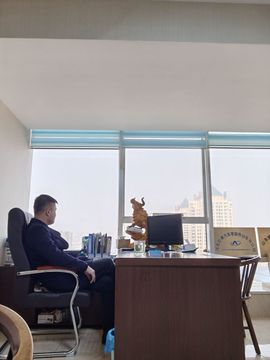 阿坤呢主播照片
