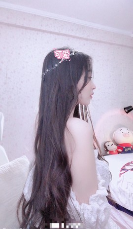 小玲宝🧸安静唱歌主播照片