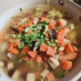 茶茶大吉大利主播照片