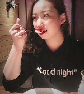 章鱼🎊主播照片