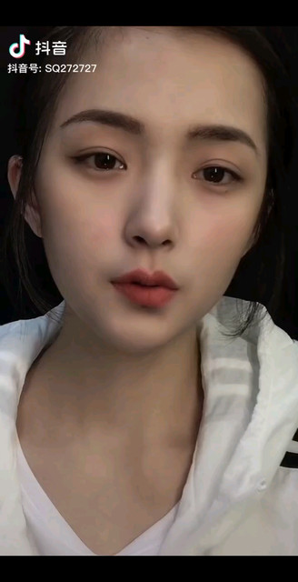 忽冷忽热。