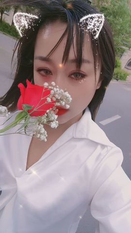头条组合主播照片