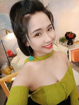 茶茶腰疼休息一晚的图片