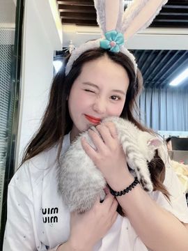 默不言.主播照片