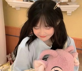 九九已退休主播照片