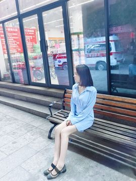 .奕露西￥唱歌.主播照片
