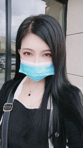 ღ娜娜ぃ安静唱歌🍀主播照片
