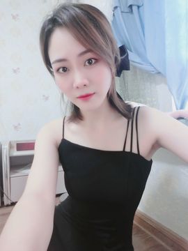 奕露西$唱歌主播照片