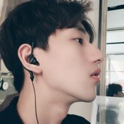 好帥的帥哥呀。的頭像