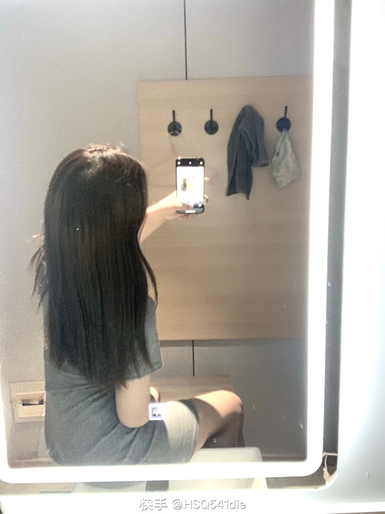 用尽全力aini的主播照片