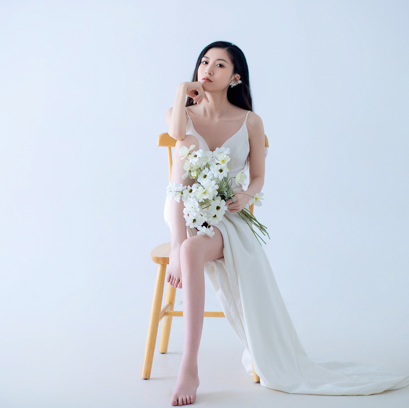 小迦娜🦋的主播海报
