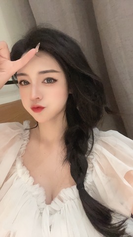 娜塔莎退主播照片