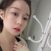 扣子小姐呀