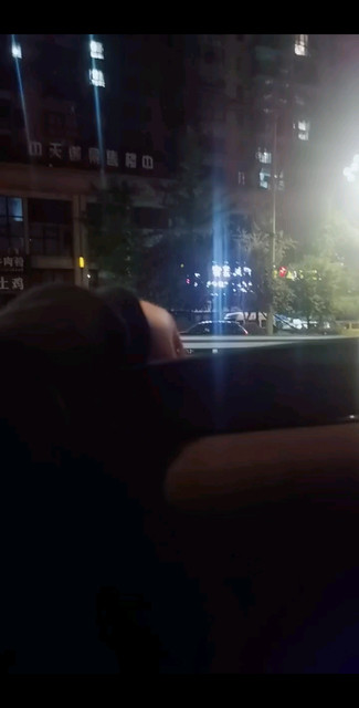 生活不止眼前的苟且，