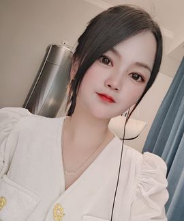 小甜贪财好色💕主播照片
